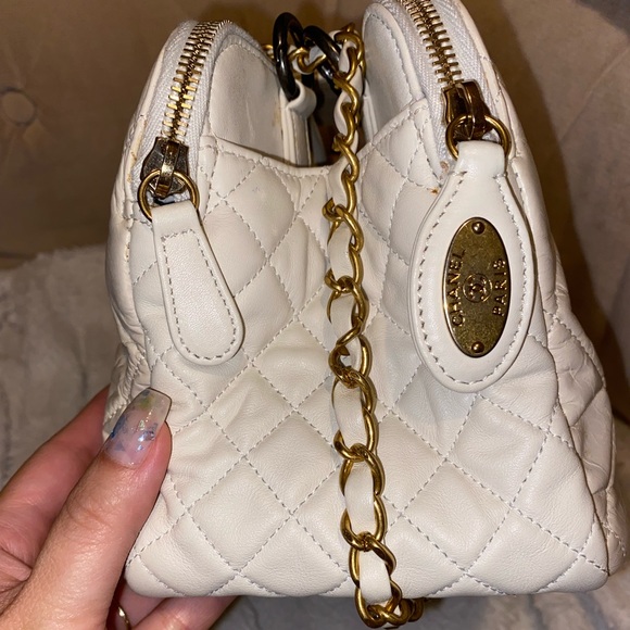 Chanel Reissue Quilted Accordion Flap Bag - Picture 11 of 16